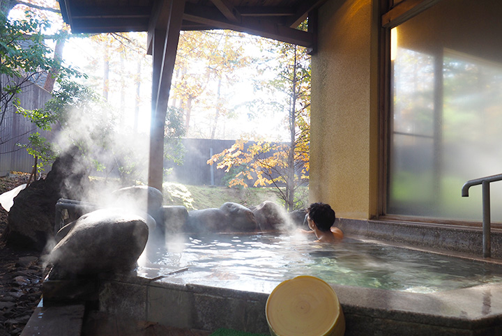 草津温泉からの…四万温泉がイイ！風呂デューサーが伝統の「仕上げ湯」を体感