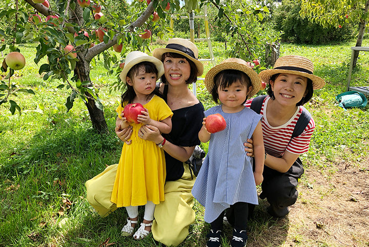 ママ友と行く子連れ旅のススメ。りんご狩り&プリンセス体験に大はしゃぎ♪