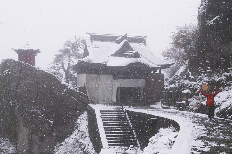 冬の山寺を徹底案内。芭蕉ゆかりの古刹で絶景を楽しむ男ひとり旅