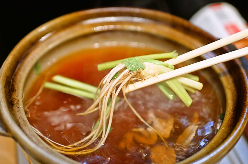 仙台で冬の味覚を楽しむ旅。せり鍋・三陸産牡蠣・たらきく・地酒