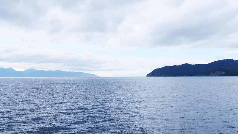 左）津軽半島　右）下北半島