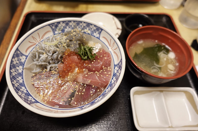 「祇園」海鮮しらす丼
