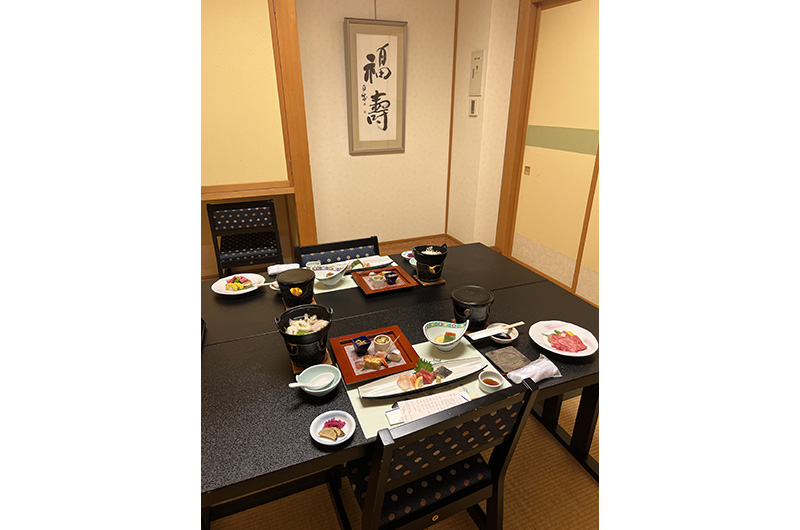 夕食の料理全体の様子