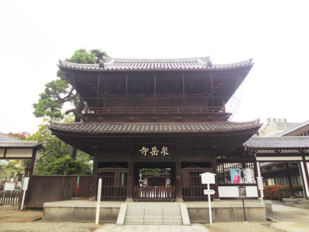 泉岳寺山門 