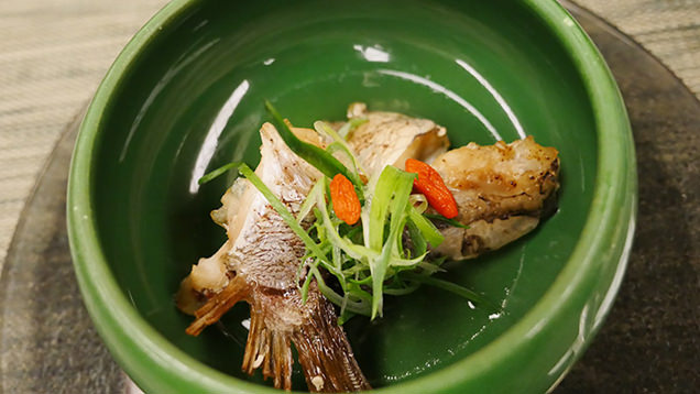 器に美味しそうに盛られた料理