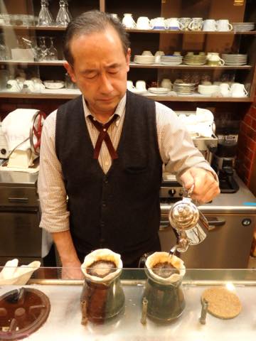 【八王子】22種類のコーヒーが自慢の「憩」