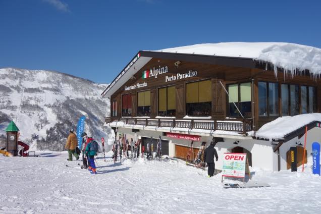 湯沢高原スキー場「アルピナ」