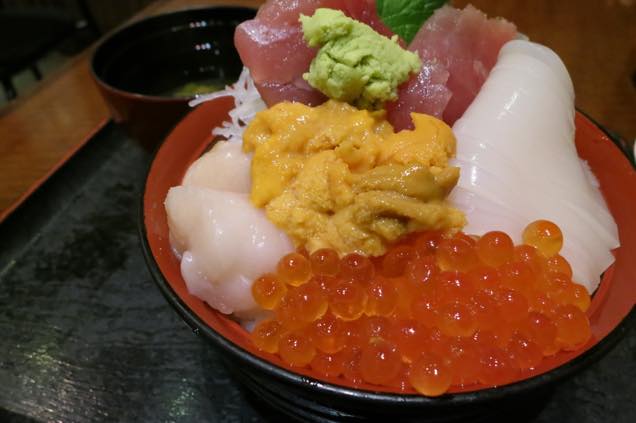 海鮮丼