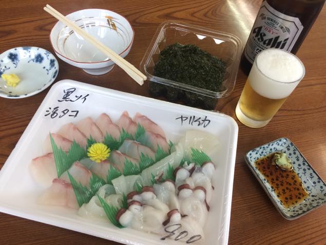 市場内で購入したもの