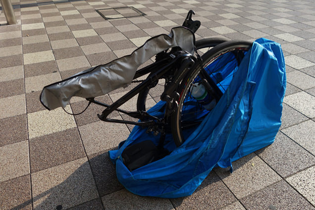 輪行袋とロードバイク