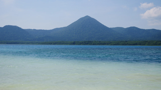 恐山　宇曽利湖