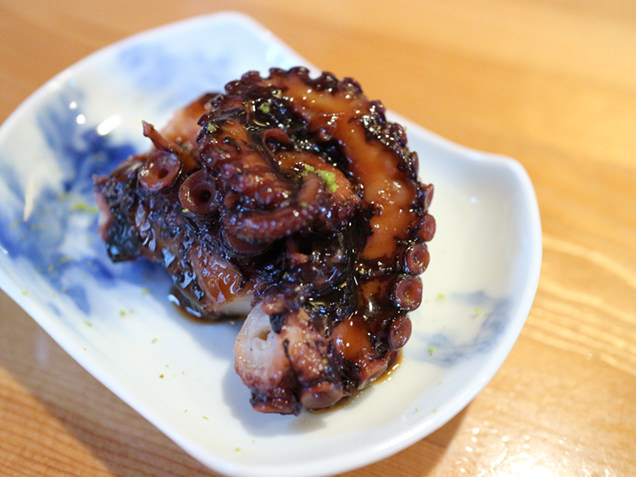 鮨 まつさか　タコの桜煮