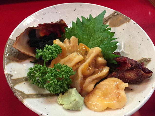 鱒の介　ホヤの刺し身