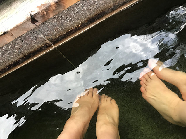 あしゆ　湯足美