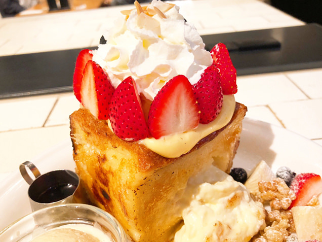J.S. PANCAKE CAFE　チーズケーキクリーム フレンチトースト