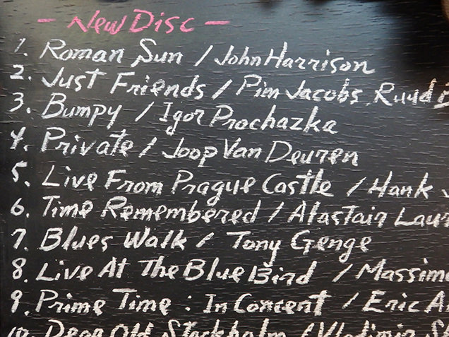 ジャズ喫茶 ゆしま　マスターの手描きによる曲目リスト