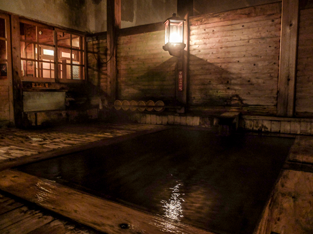 青荷温泉　健六の湯　夜