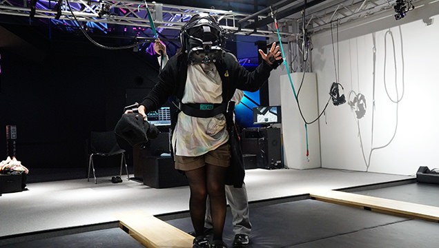 VR ZONE SHINJUKU　極限度胸試し 高所恐怖SHOW