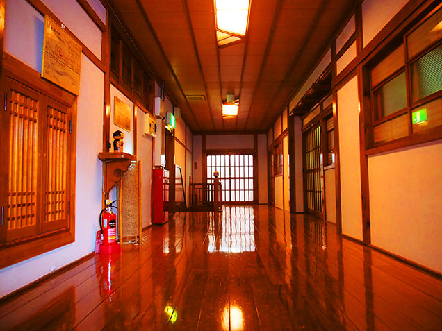 宝川温泉 汪泉閣　廊下