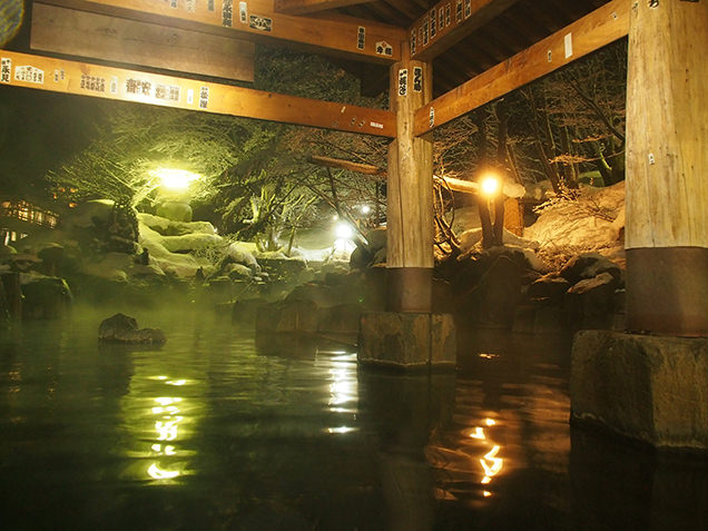 宝川温泉 汪泉閣　摩訶の湯