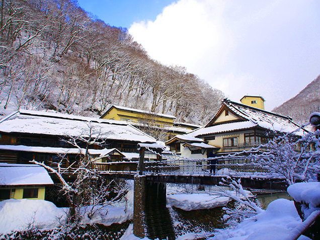宝川温泉 汪泉閣　外観