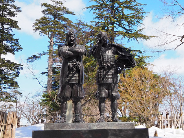 上杉景勝像と直江兼続像