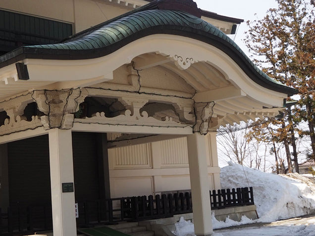 上杉神社稽照殿