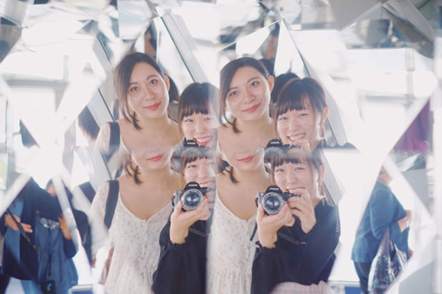 トップデッキ　友人と記念写真