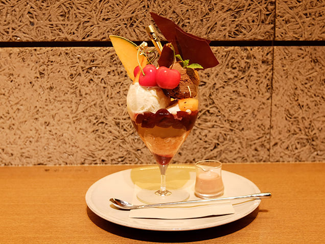 パティスリー＆カフェデリーモ 東京ミッドタウン日比谷店　メランジュフリュイ HIBIYA チェリーメロン