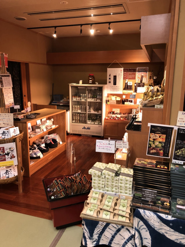 ひなの宿ちとせ　お土産コーナー