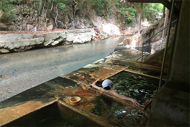明賀屋本館　露天風呂