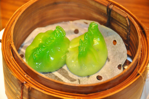 ほうれん草入り蒸し餃子