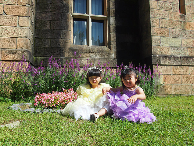 ロックハート城の前で写真撮影