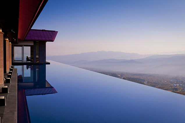 赤倉観光ホテルからの夕暮れ時の眺め