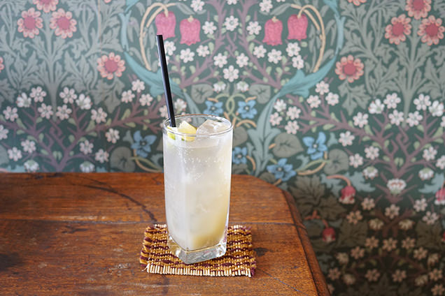 すみれとアップルのドリンク