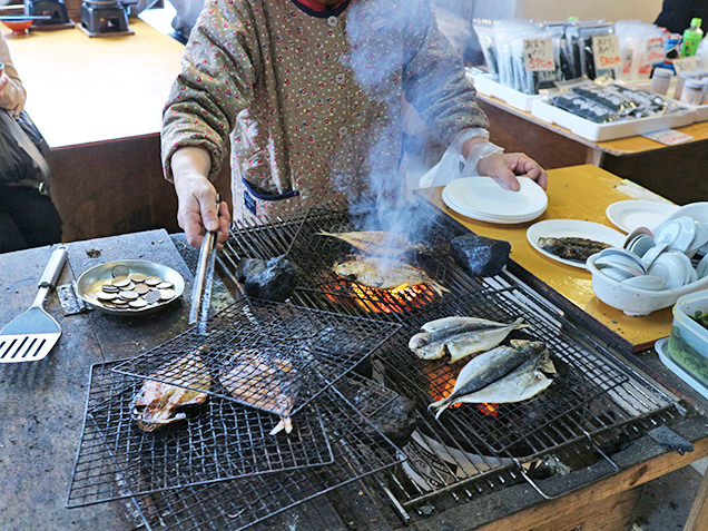 干物を焼いているところ