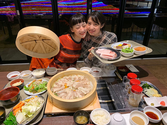 マザー牧場　もち豚のせいろ蒸し　食事　はましゃか