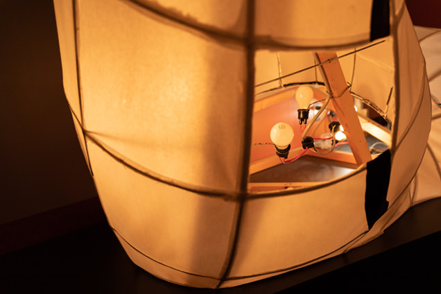 立佞武多の内部