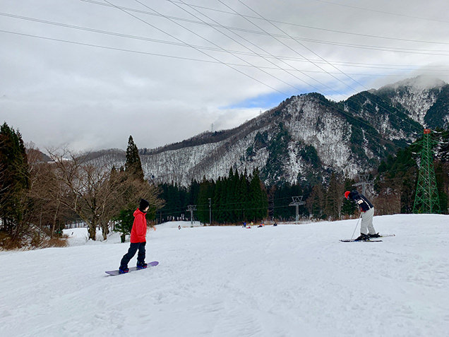 滑走中の筆者の奥さん