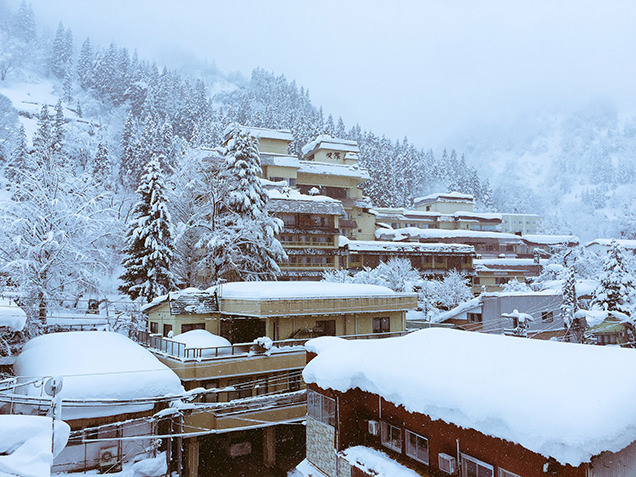 窓からの雪景色