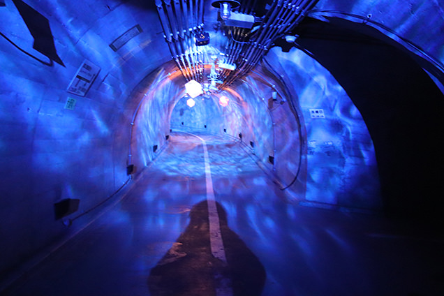 袋田の滝　トンネル内