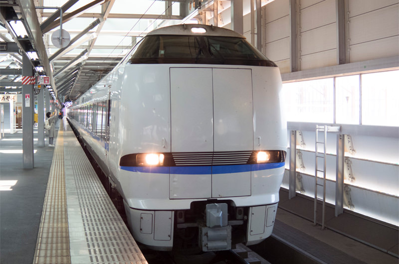 特急サンダーバード