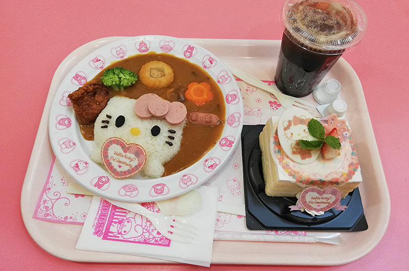 栄養バランスキティカレー　キティのアニバーサリーケーキ
