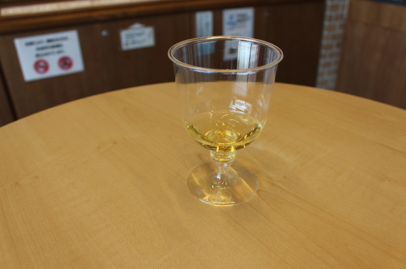 石和温泉駅観光案内所内ワインサーバ