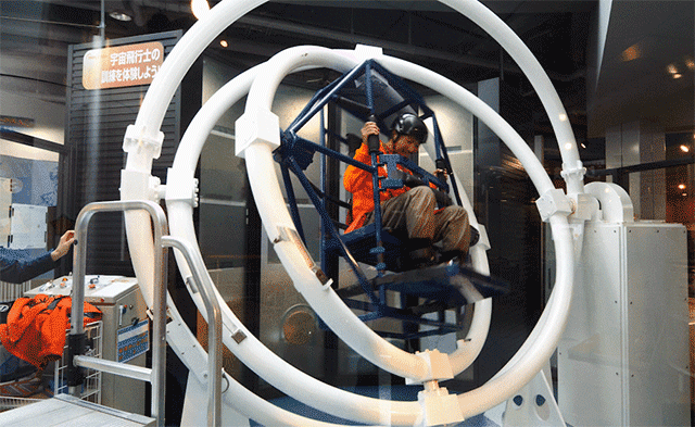 昔の宇宙飛行士の訓練疑似体験