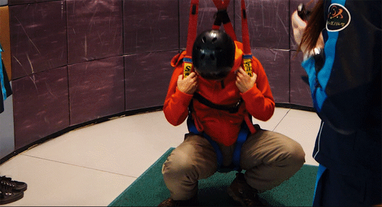 月の重力でのジャンプ疑似体験