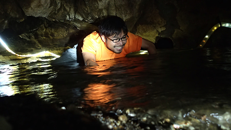 入水鍾乳洞　水の有るエリア