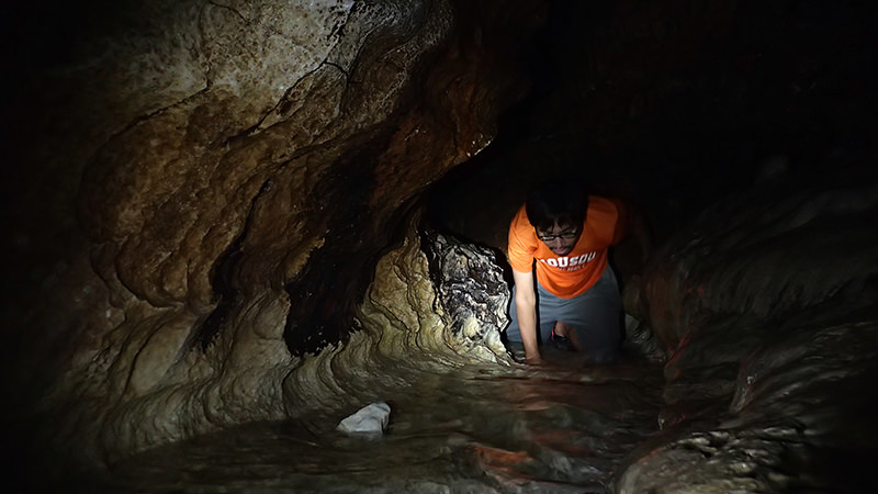 入水鍾乳洞 水のあるエリア
