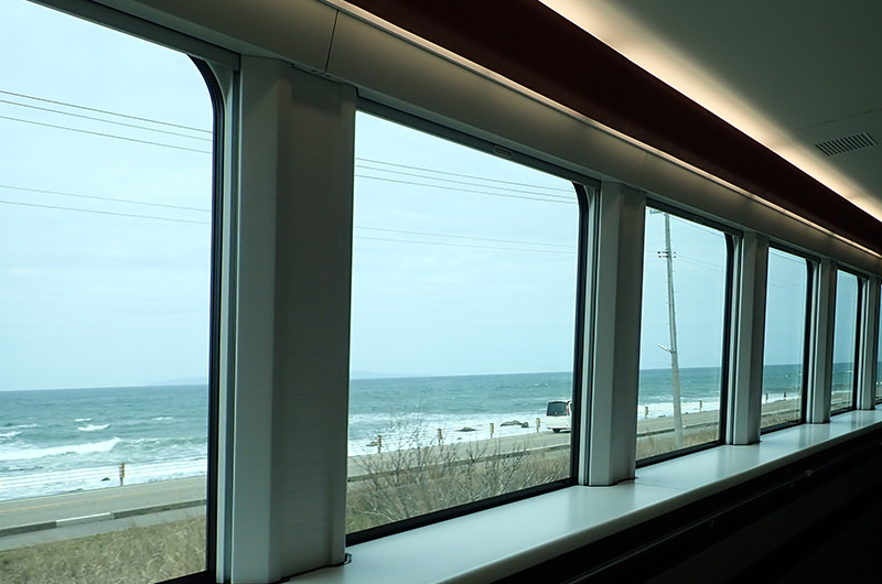 海里　村上駅から桑川駅間の車窓