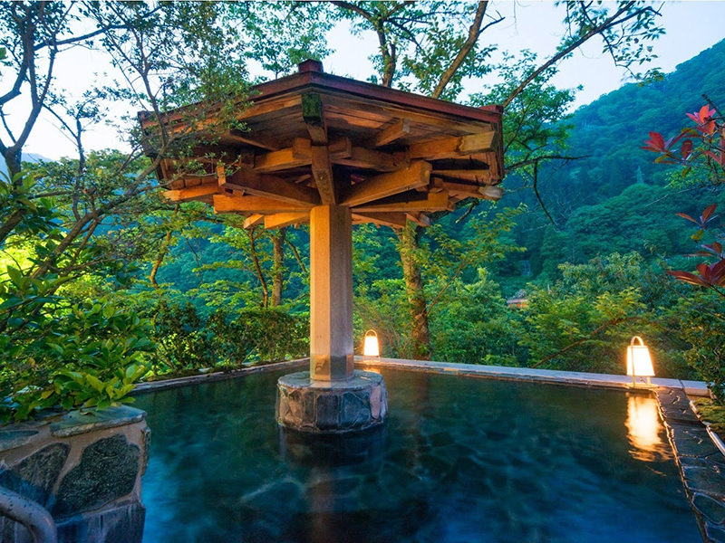 男性用露天風呂